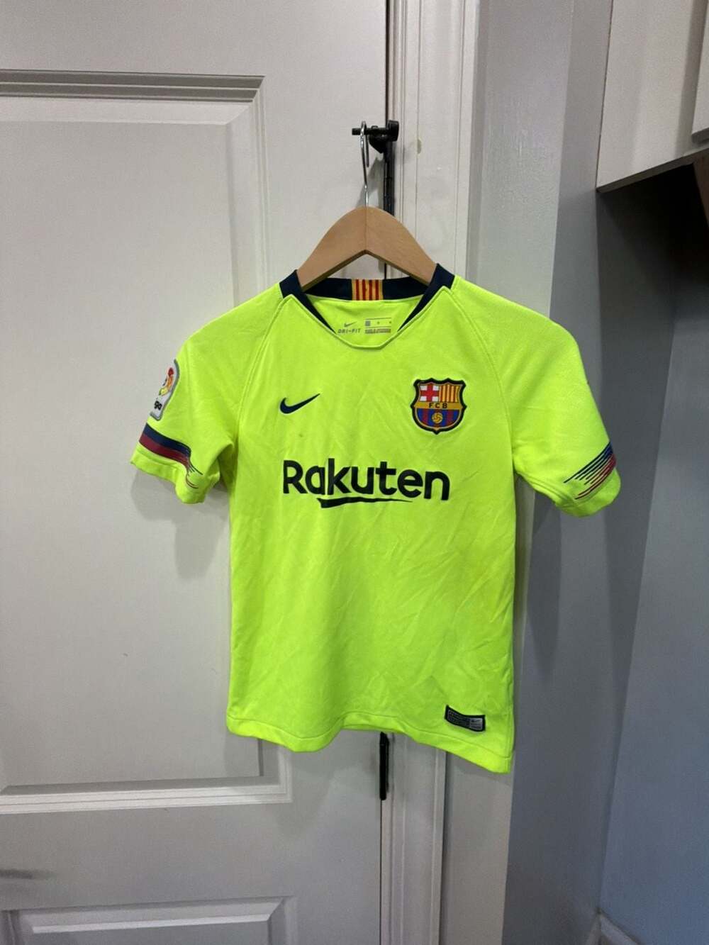 Nike FC Barcelona 2018-19 Third Jersey Size M kids